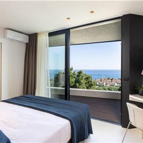 6 Bedroom Villa with Heated Infinity Pool and Sea Views in Dubrovnik, Sleeps 12